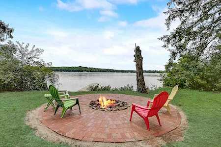 512 Franklin St Pardeeville, WI 53954