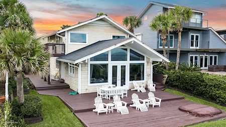 1785 Beach Ave Atlantic Beach, FL 32233