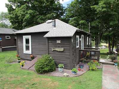 35 Chapman Ave #E West Brookfield, MA 01585