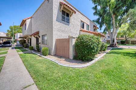 1228 E Lawrence Lane Phoenix, AZ 85020
