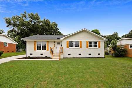 4123 Woodleaf Rd Charlotte, NC 28205