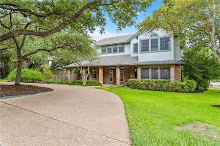 1705 Barclay Dr Austin, TX 78746