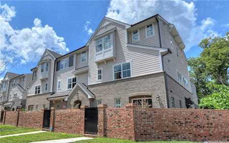 1205 Cotswold Place Charlotte, NC 28211