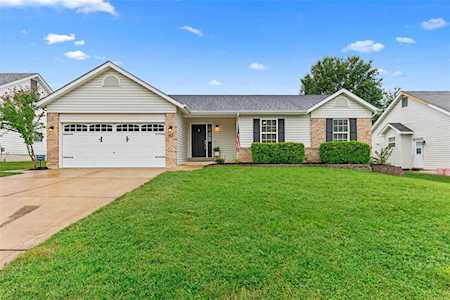 155 Butternut Stage Dr St Peters, MO 63376