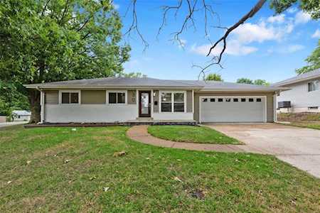 30 Country Life Dr Ofallon, MO 63366