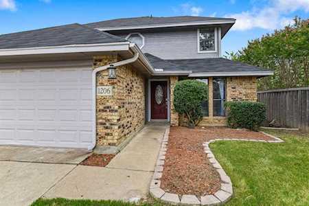 1206 Laurel Lane Grapevine, TX 76051