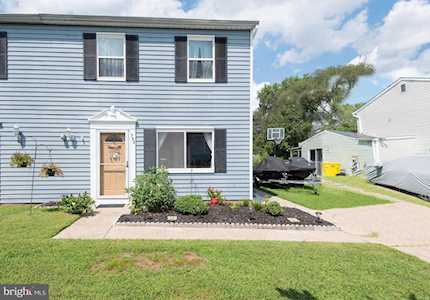 793 Match Point Dr Arnold, MD 21012