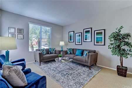 2280 Sarah Court Signal Hill, CA 90755