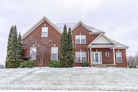 1706 Crosstimbers Dr Louisville, KY 40245