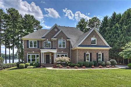 128 Stormy Pointe Ln Mooresville, NC 28117