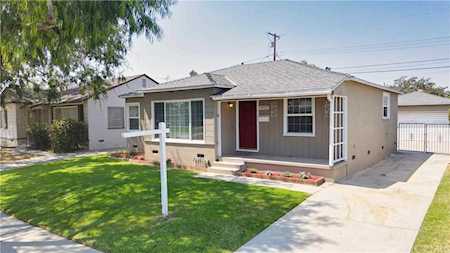4933 Barlin Avenue Lakewood, CA 90712