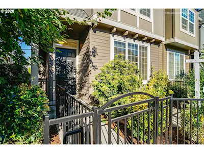 2379 NW Roseburg Ter Beaverton, OR 97006