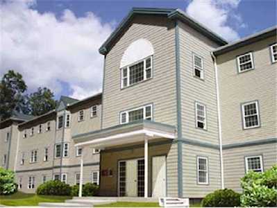 3 Country Club Dr #303 Manchester, NH 03102