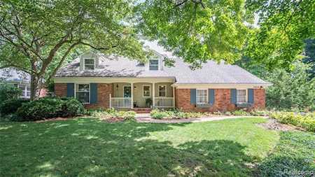 23578 Longacre St Farmington, MI 48335