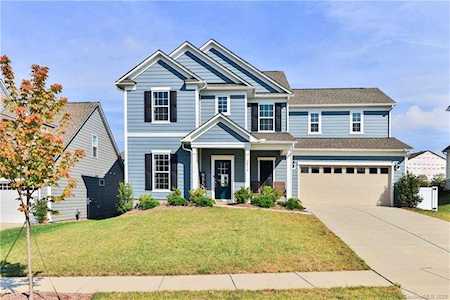 2016 Sugaree Commons Dr Fort Mill, SC 29715