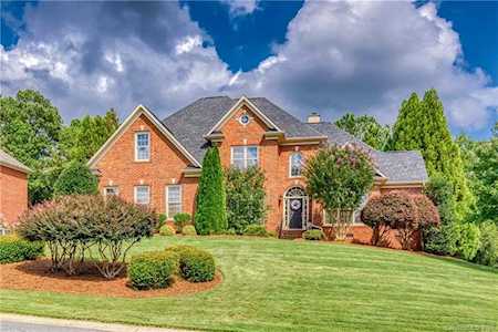 16605 Bridgehampton Club Dr Charlotte, NC 28277