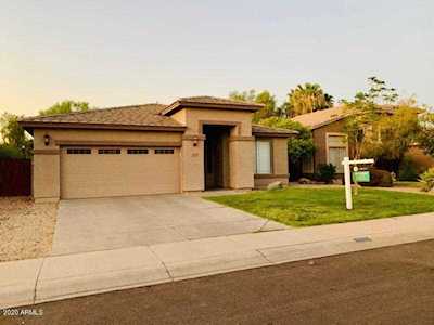3324 E Canyon Creek Drive Gilbert, AZ 85295