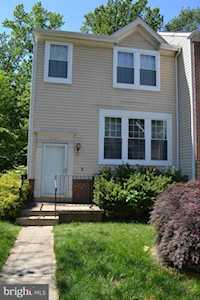 10424 Elders Hollow Dr Bowie, MD 20721