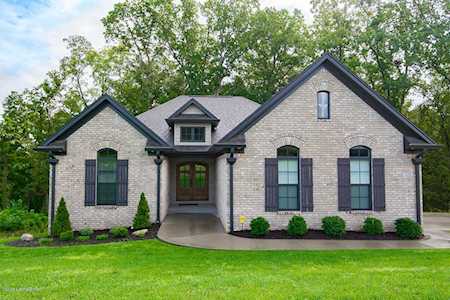320 Bluffs Edge Dr Mt Washington, KY 40047