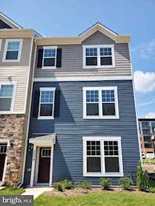 2034 Hinshaw Dr Odenton, MD 21113