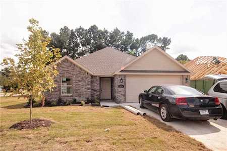 3279 Summer View Ave Springdale, AR 72764