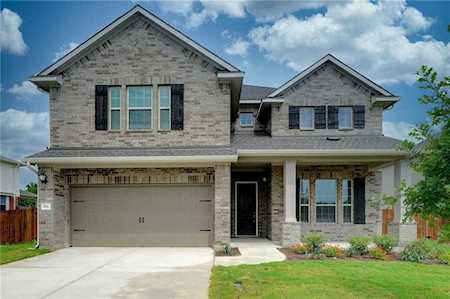 561 Middle Brook DR Leander, TX 78641