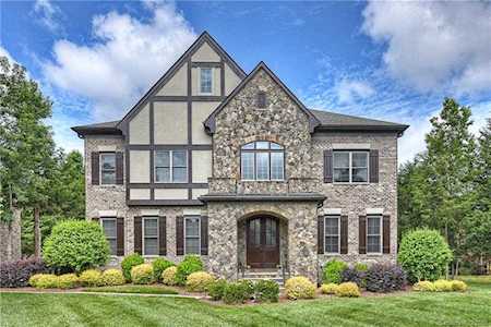 218 Glenmoor Dr Waxhaw, NC 28173