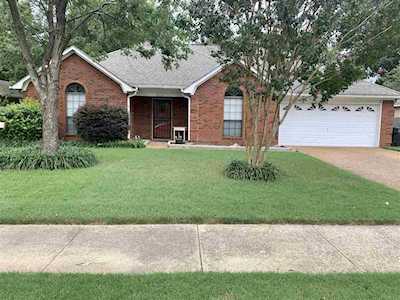 6932 Doefield Trl Bartlett, TN 38135
