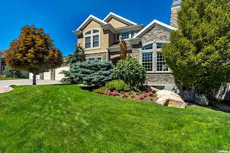 4558 S Spring Meadow E Dr Bountiful, UT 84010