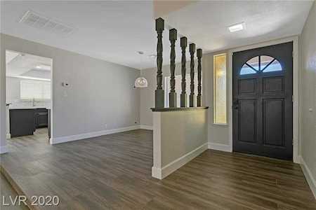 1613 Treviso Way Las Vegas, NV 89117