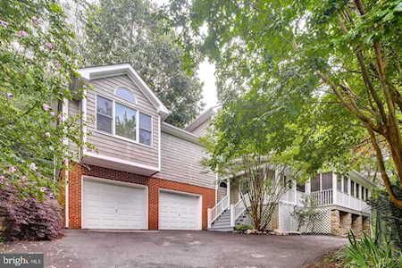 12744 Furnace Mountain Rd Lovettsville, VA 20180