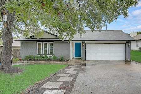 8501 Fenton Dr Austin, TX 78736