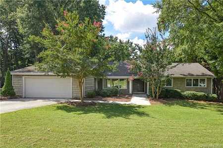 9008 Raintree Ln Charlotte, NC 28277