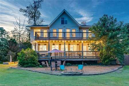 154 Pasture Rd Poquoson, VA 23662