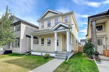 143 Evermeadow Ave SW Calgary, AB TY2Y 4X1