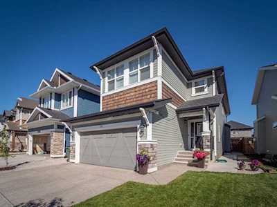 211 Auburn Meadows Crescent SE Calgary, AB T3M 2E2