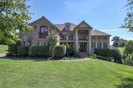 28 Colonel Winstead Dr Brentwood, TN 37027