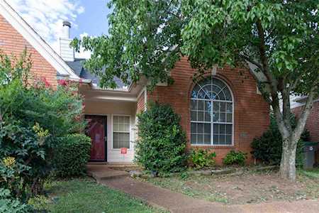 1188 Brady Hollow Ln Memphis, TN 38016