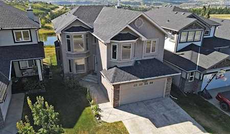 51 Sunset Point Cochrane, AB T4C 0B4