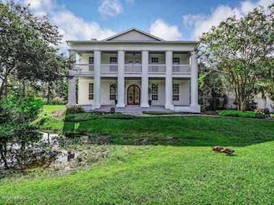 3058 Riverside Dr Fernandina Beach, FL 32034