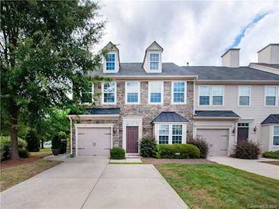 5705 Mossdale Ln Charlotte, NC 28278