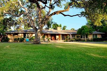 7130 Elmridge Drive Dallas, TX 75240