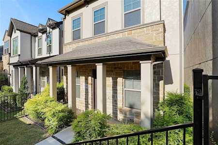 644 Aspen Valley Lane Dallas, TX 75208