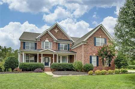 2058 Woodstream Rd Harrisburg, NC 28075