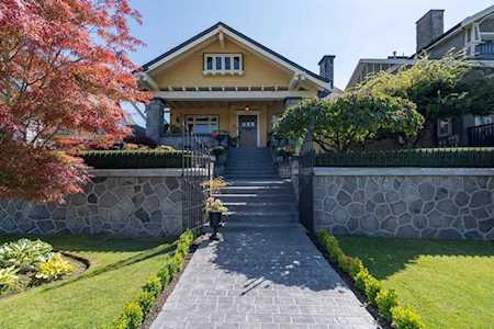 1606 E 15th Avenue Vancouver, BC V5N 2G1