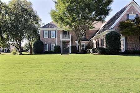 1153 Willow Bend Rd Collierville, TN 38017