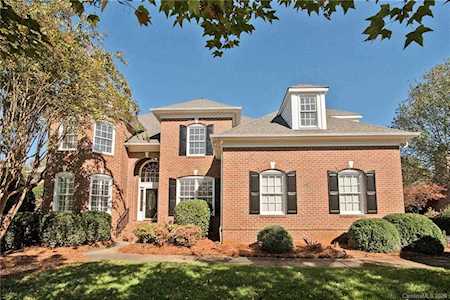 819 Kings Crossing Dr Concord, NC 28027