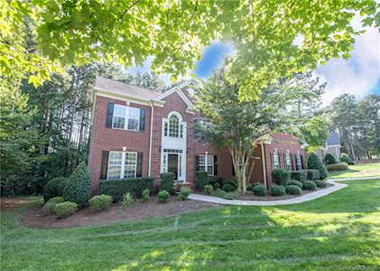 316 Woodward Ridge Dr Mount Holly, NC 28120