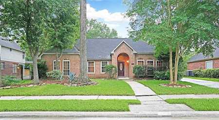 4314 Roaring Rapids Dr Pasadena, TX 77059