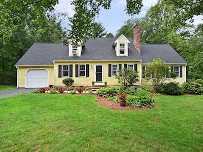 76 Lea Ave Northbridge, MA 01534